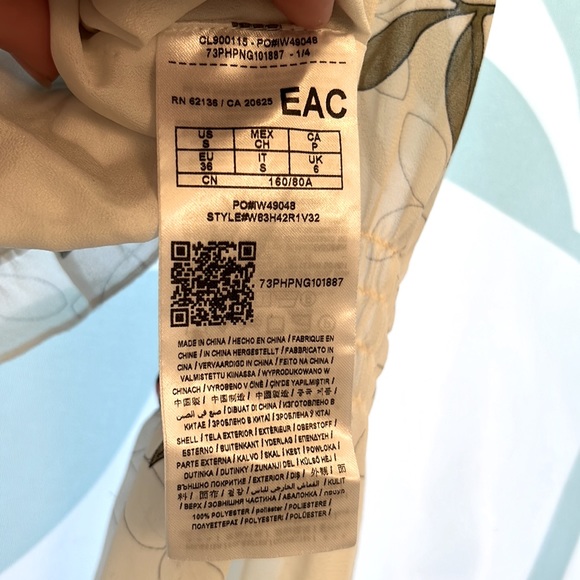 Guess Long Sleeve Blouse Women’s Size Small V Neck Ruched Crop Shirt - Picture 13 of 15